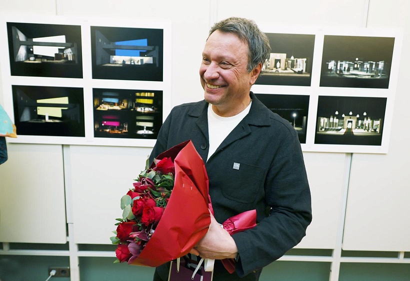 В Музее МХАТ открылась выставка «Всё, что умею» Николая Симонова